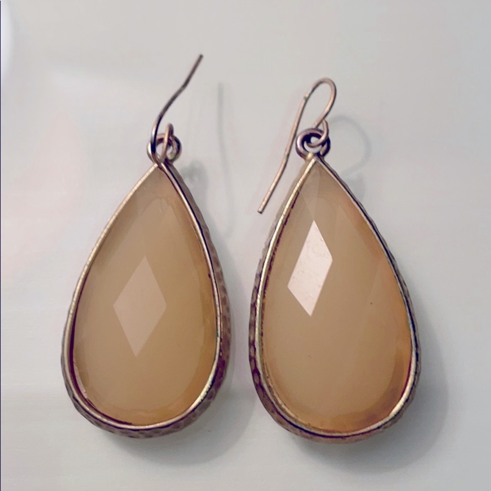 Teardrop earrings